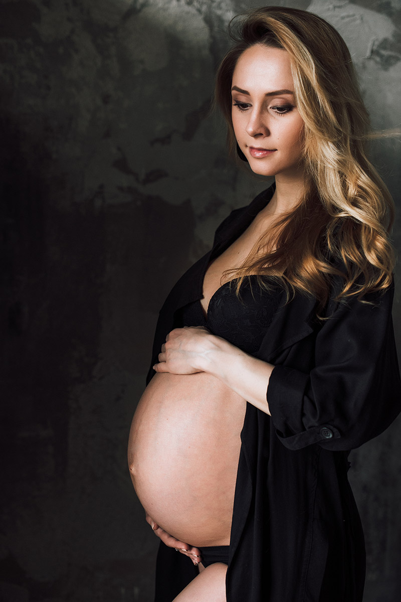 Ritratti di gravidanza nello Studio fotografico con Serena
